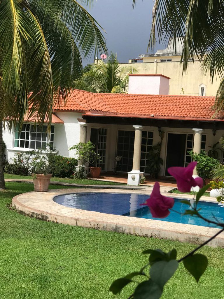 Cuidado emocional y compañía para adultos mayores en Quintana Roo